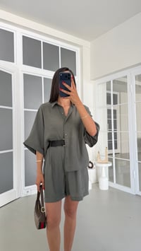 Yeşil Gömlek Hasır Kemerli Şort İkili Tencel Takım GAUS-01801GAUSSuitsGAUS-01801