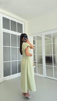 Yeşil Taş Detaylı Midi Elbise GAUS-01683GAUSELBİSEGAUS-01683