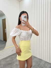 Sarı Arka Cep Detaylı Etekli Şort Gaus00277GausETEKGU1001644