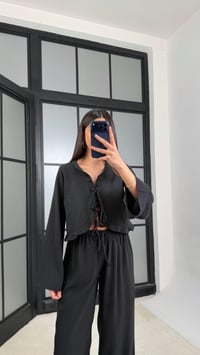 Siyah Önden Bağlamalı Gömlek Beli Lastikli Pantolon İkili Tencel Takım GAUS-01336GAUSSuitsGAUS-01336