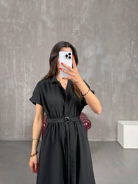 Siyah Ön Düğmeli Kuşaklı Beli Lastikli Gömlek Yaka Elbise Gaus00178GausELBİSEGU1001413