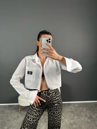 Mes Beyaz Nakışlı Crop Gömlek GausGÖMLEKGU007282