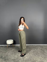 Haki Kemer Detaylı Gabardin Pantolon GausPANTOLONGU008447