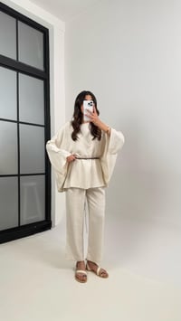 Taş Boncuk Kuşaklı Bağlamalı Panço Üst Pantolon İkili Keten Takım Gaus00338GausTAKIMGU1001784
