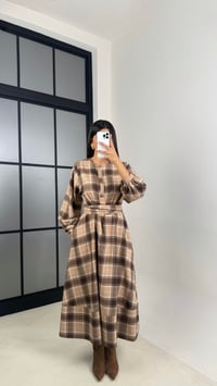 Kahve Balon Kol Ekoseli Kuşaklı Cepli Elbise GAUS-00570GAUSELBİSEGAUS-00570
