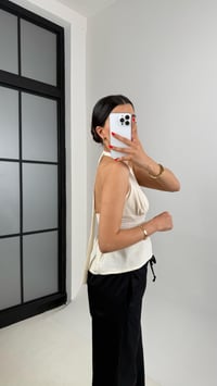 Taş Boyundan Bağlamalı Düğmeli Keten Bluz Gaus00507GausBLUZGU1002190