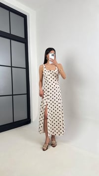Taş Kahve Puantiyeli Askılı Yırtmaçlı Keten Elbise Gaus00402GausELBİSEGU1001942
