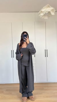 Antrasit Asimetrik Crop Hırka Beli Lastikli Pantolon 3'lü Triko Takım GAUS-00588GAUSTAKIMGAUS-00588