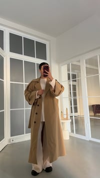 Camel Yırtmaç Detaylı Astarlı Kuşaklı Premium Trençkot GAUS-02246GAUSTRENÇKOTGAUS-02246