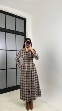 Kahve Belden Oturtmalı Ekose Elbise GAUS-00762GAUSDressesGAUS-00762