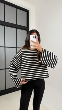 Siyah Çizgili Şardonlu Crop Kazak GAUS-00132GAUSSweaterGAUS-00132