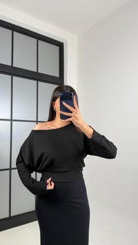 Siyah Kayık Yaka Modal Kumaş Bluz GAUS-00795GAUSBLUZGAUS-00795