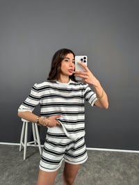 Beyaz Çizgili Triko Şortlu TakımGausTAKIMGU008126