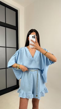 Mavi Kol Drapeli V Yaka Gömlek Beli Lastikli Fırfırlı Şort Müslin Takım Gaus00601GausTAKIMGU1002407