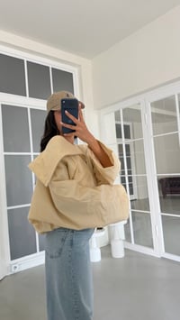Bej Geniş Yakalı Astarlı Paraşüt Kumaş Ceket GAUS-02161GAUSJacketsGAUS-02161