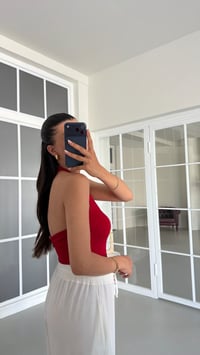 Kırmızı Halter Yaka Gold Toka Detaylı Bluz GAUS-01714GAUSBLUZGAUS-01714