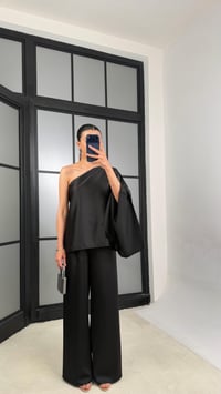 Siyah Yarasa Kol Bluz Beli Lastikli Pantolon Saten Takım GAUS-01528GAUSSuitsGAUS-01528
