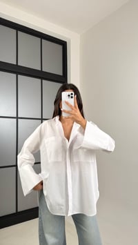 Beyaz Gizli Düğmeli Kol Katlamalı Poplin Gömlek GAUS-00449GAUS القمصان GAUS-00449