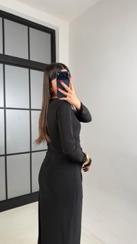 Siyah Yırtmaç Detaylı Astarlı Sandy Kumaş Elbise GAUS-00949GAUSELBİSEGAUS-00949