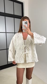 Beyaz Önü Bağlamalı İşleme Detaylı  Kimono GAUS-00450GAUSCEKETGAUS-00450