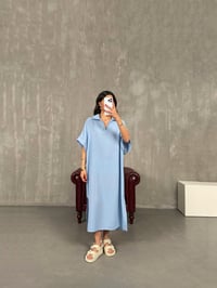 Mavi V Polo Yaka Yandan Yırtmaçlı Keten Elbise Gaus00164GausELBİSEGU1001377