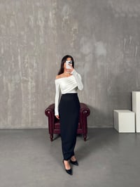 Alisa Siyah Beyaz Kayık Yaka ElbiseGausELBİSEGU00904255