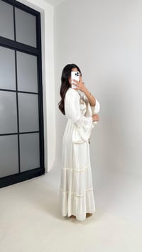 Ekru V Yaka İşlemeli Etnik Desen İthal Kumaş Elbise Gaus00428GausELBİSEGU1001998