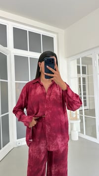 Bordo Gömlek Beli Lastikli Pantolon İkili Desenli Saten Takım GAUS-01754GAUSTAKIMGAUS-01754