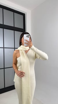 Ekru Tek Omuz Atkılı Triko Elbise GAUS-00223GAUSELBİSEGAUS-00223