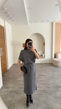 Gri Kuşaklı Triko Midi Elbise GAUS-01169GAUSELBİSEGAUS-01169