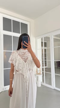 Beyaz Fırfır Detaylı Crop Bluz GAUS-01741GAUSBLUZGAUS-01741