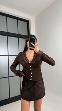 Acı Kahve Yaka Dantel Detaylı Düğmeli Triko Hırka GAUS-01120GAUSHIRKAGAUS-01120