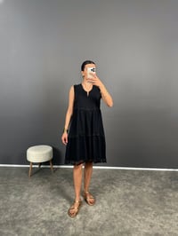 Siyah Püsküllü Sıfır Kol Keten ElbiseGausELBİSEGU008467
