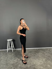Karlee Siyah İp Askılı Yırtmaçlı ElbiseGausELBİSEGU008200
