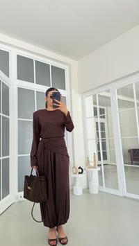 Kahve Vatkalı Bluz Beli Lastikli Bağlama Detaylı Şalvar İkili Tasarım Takım GAUS-01887GAUSSuitsGAUS-01887