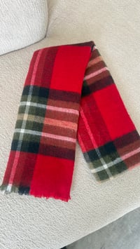 Kırmızı Yumuşak Dokulu Atkı GAUS-00946GAUSŞal & FularGAUS-00946