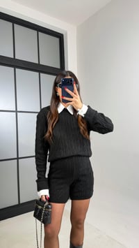 Siyah Gömlek Detaylı Kazak Şort Saç Örgülü Takım GAUS-01046GAUSTAKIMGAUS-01046