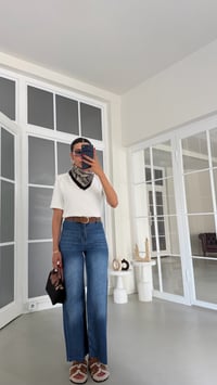Koyu Mavi Kemerli Kesik Paça Jean GAUS-01886GAUSDenim PantsGAUS-01886