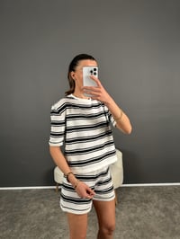 Beyaz Çizgili Triko Şort TakımGausTAKIMGU004689