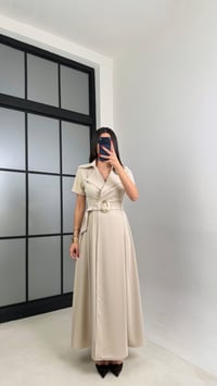 Taş Gold Toka Kuşaklı Krep Kumaş Uzun Elbise GAUS-00974GAUSDressesGAUS-00974