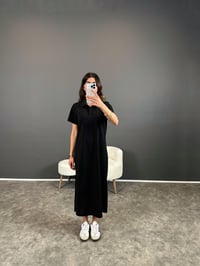 Kalio Siyah Polo Yaka Yırtmaçlı Uzun ElbiseGausELBİSEGU004445