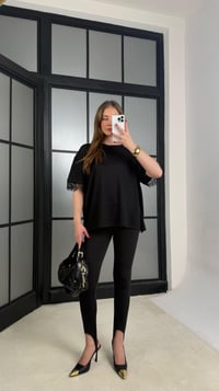 Siyah Sırt Dantel Detaylı Tshirt GAUS-01256GAUSTshirtGAUS-01256