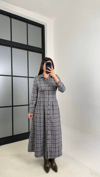 Lacivert Belden Oturtmalı Ekose Elbise GAUS-00762GAUSDressesGAUS-00762