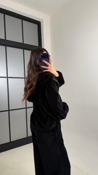 Siyah Kapüşonlu Hırka Crop Beli Lastikli Pantolon 3'lü Kadife Takım GAUS-00875GAUSTAKIMGAUS-00875