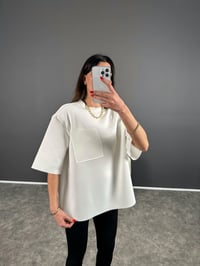 Beyaz Vatkalı Scuba Arkası Fermuarlı Tshirt GausTSHIRTGU004359