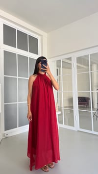 Kırmızı Halter Yaka Dantel Detaylı Astarlı Elbise GAUS-01710GAUSELBİSEGAUS-01710