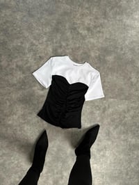 Kalp Yaka Drapeli Siyah TshirtGausTSHIRTGU004054