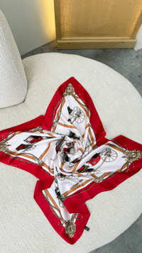 Kırmızı At Arabası Desenli Fular GAUS-00337GAUSŞal & FularGAUS-00337