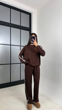 Acı Kahve Şerit Detaylı Sweatshirt Beli Lastikli Eşofman İkili Modal Takım GAUS-00621GAUSTAKIMGAUS-00621