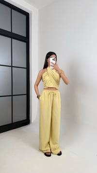Sarı Boyundan Bağlamalı Crop Beli Lastikli Cepli Pantolon Keten Takım Gaus00418GausTAKIMGU1001976